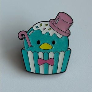 Sanrio glitter cupcakes Hello Kitty and friends blind box Pin Tuxedo Sam